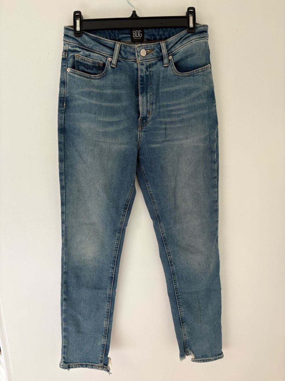 UO BDG Women’s Skinny Girlfriend Jeans 27W